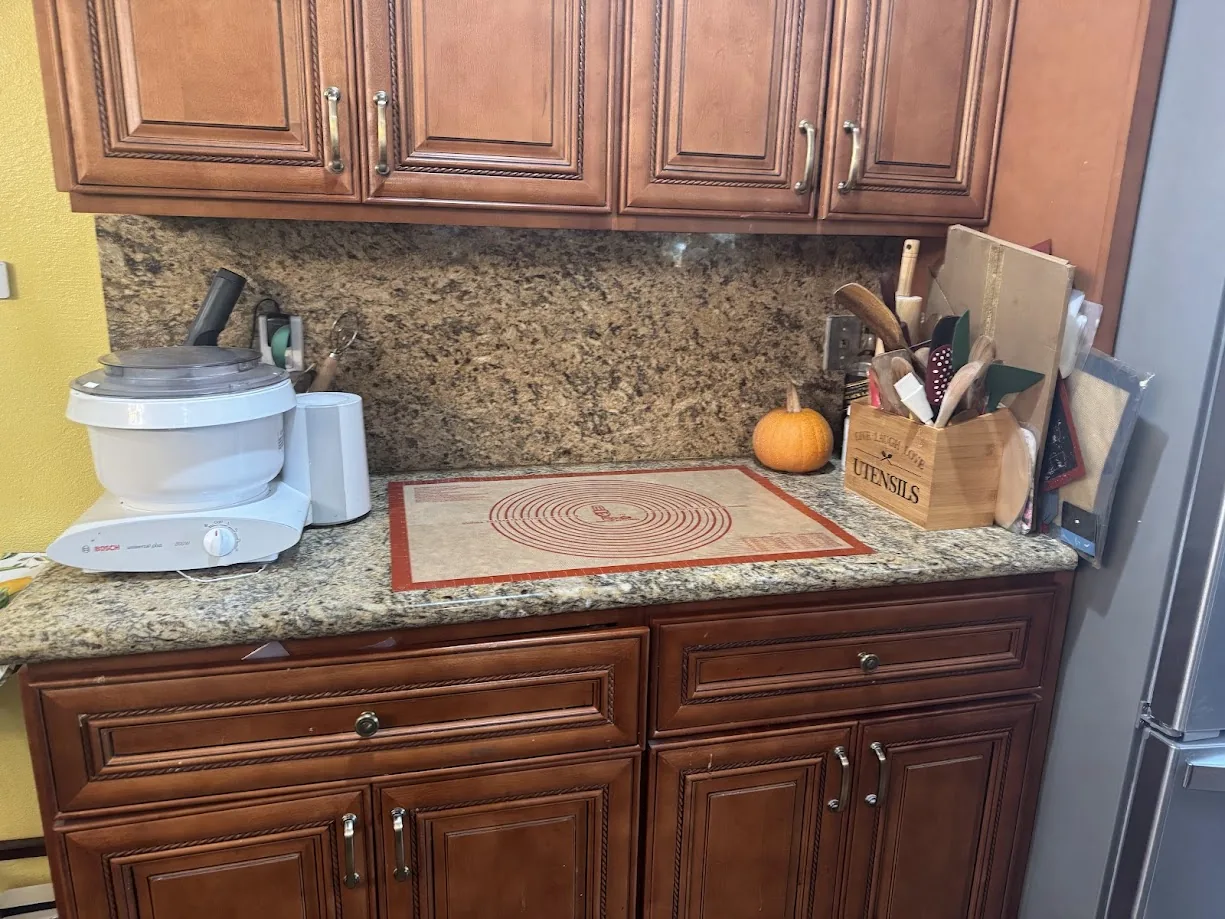 Same kitchen counter after the DeclutterMeNow organizing project.